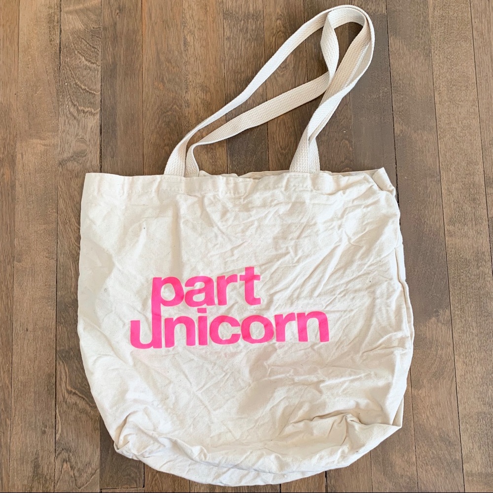 Tote bag